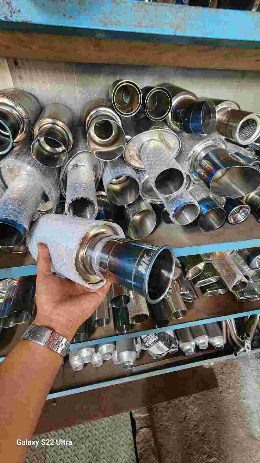 Muffler